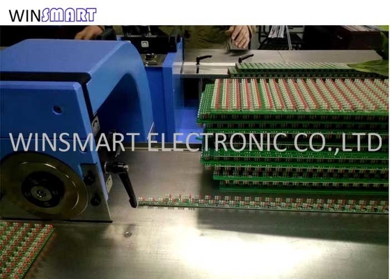 comprar Máquina de corte automática do PWB do diodo emissor de luz da máquina do separador do PWB do diodo emissor de luz de 1200mm online manufacture