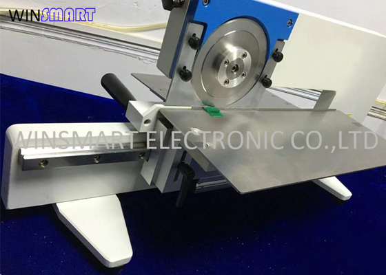 O controle manual V cortou o equipamento do PWB Depaneling com a lâmina circular + linear