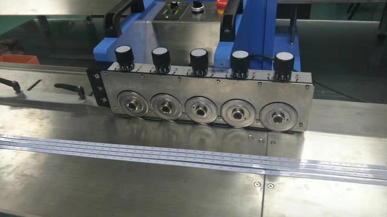 Máquina de corte de placa de PCB LED de 1200 mm 5 lâmina Tensão de corte inferior